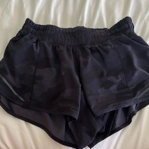 Black camo size 4 hotty hot shorts
